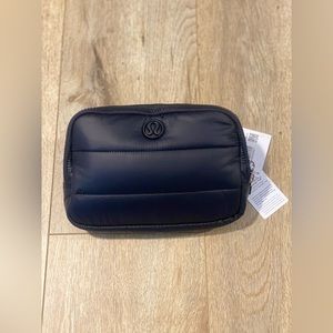 NWT Lululemon Everywhere Belt Bag Large *Wunder Puff 2L MSRP $68 Black